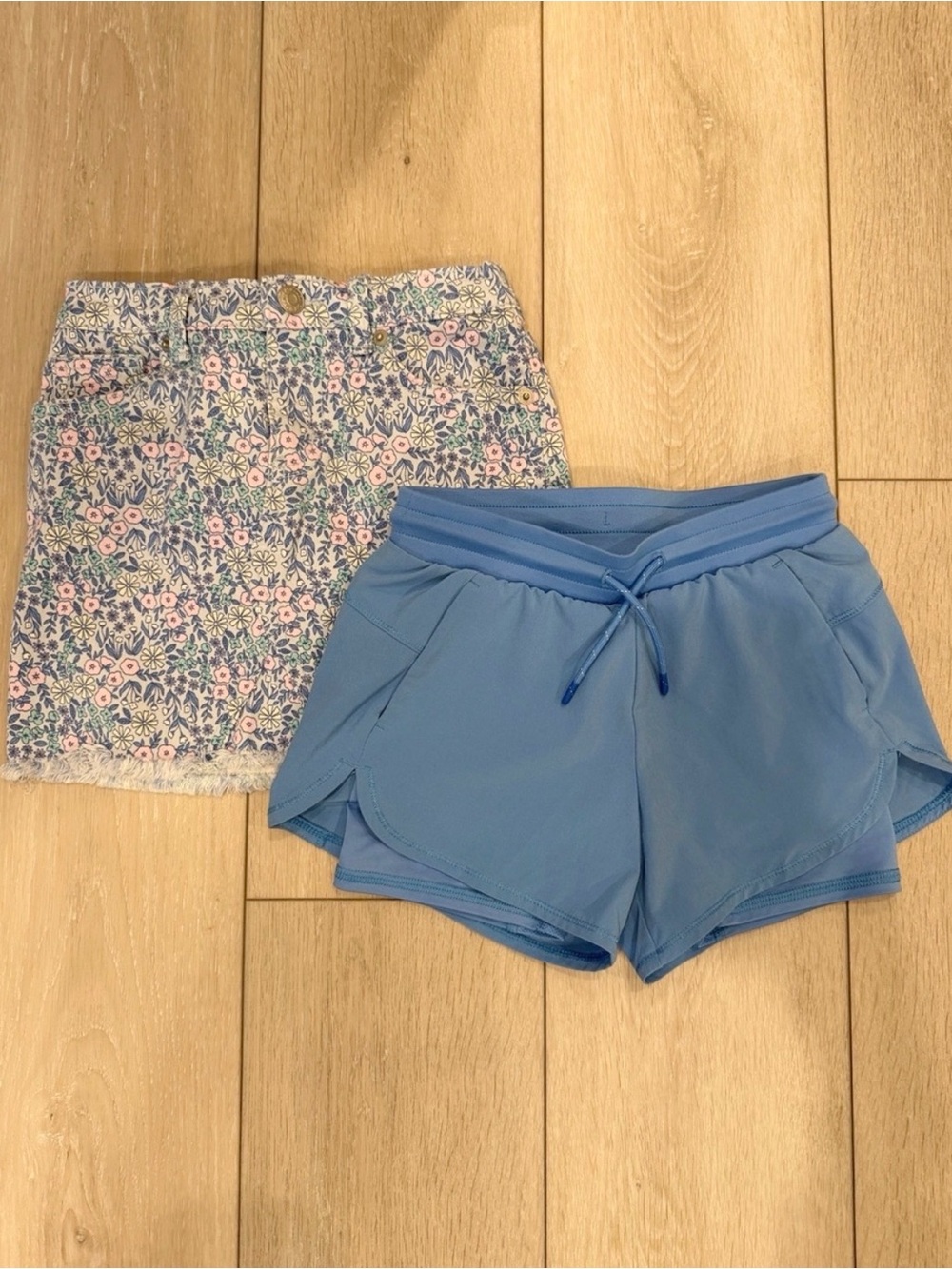 Floral stretch jean skirt| S (6/6x) & Athletic blue shorts S (6/7)